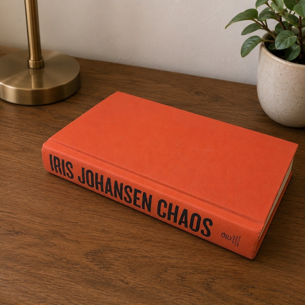 Chaos Iris Johansen Hardcover First Edition 2020 Suspense Fiction Novel Orange